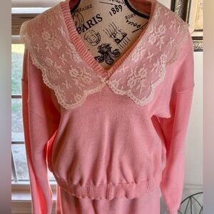 Vintage Dollette Bubblegum Pink Sweater Skirt Set Peter Pan Lace Collar V-Neck